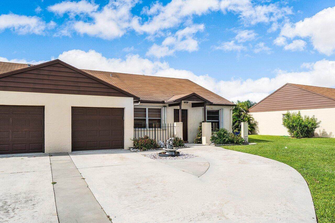 8508 Lake Point Court - Photo 1
