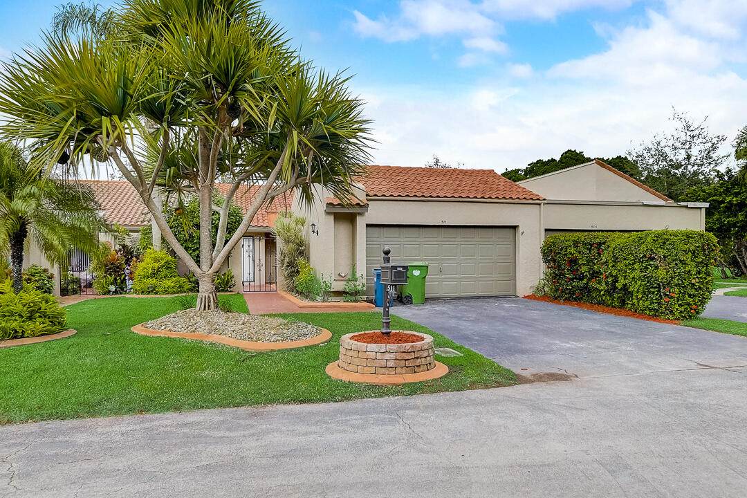 511 Patio Village Way - Photo 1