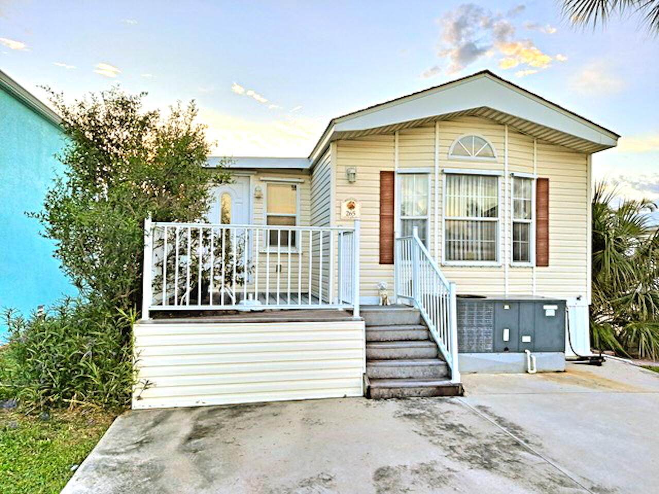 10725 Ocean Drive - Photo 1