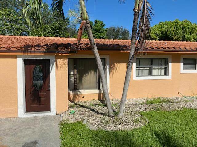 300 Ross Drive - Photo 1
