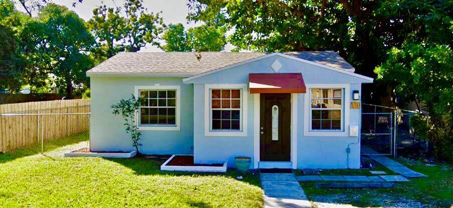 2214 Wilson Street - Photo 1