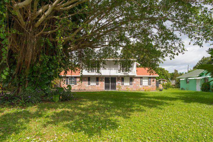 843 Northern Drive - Photo 1