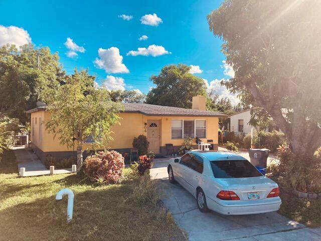 504 Dogwood Road - Photo 1