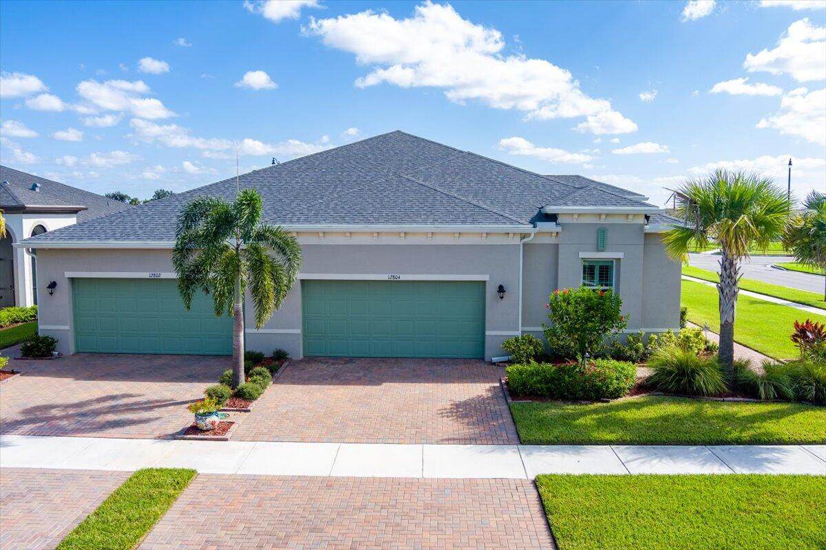 12804 Lake Fern Circle - Photo 1