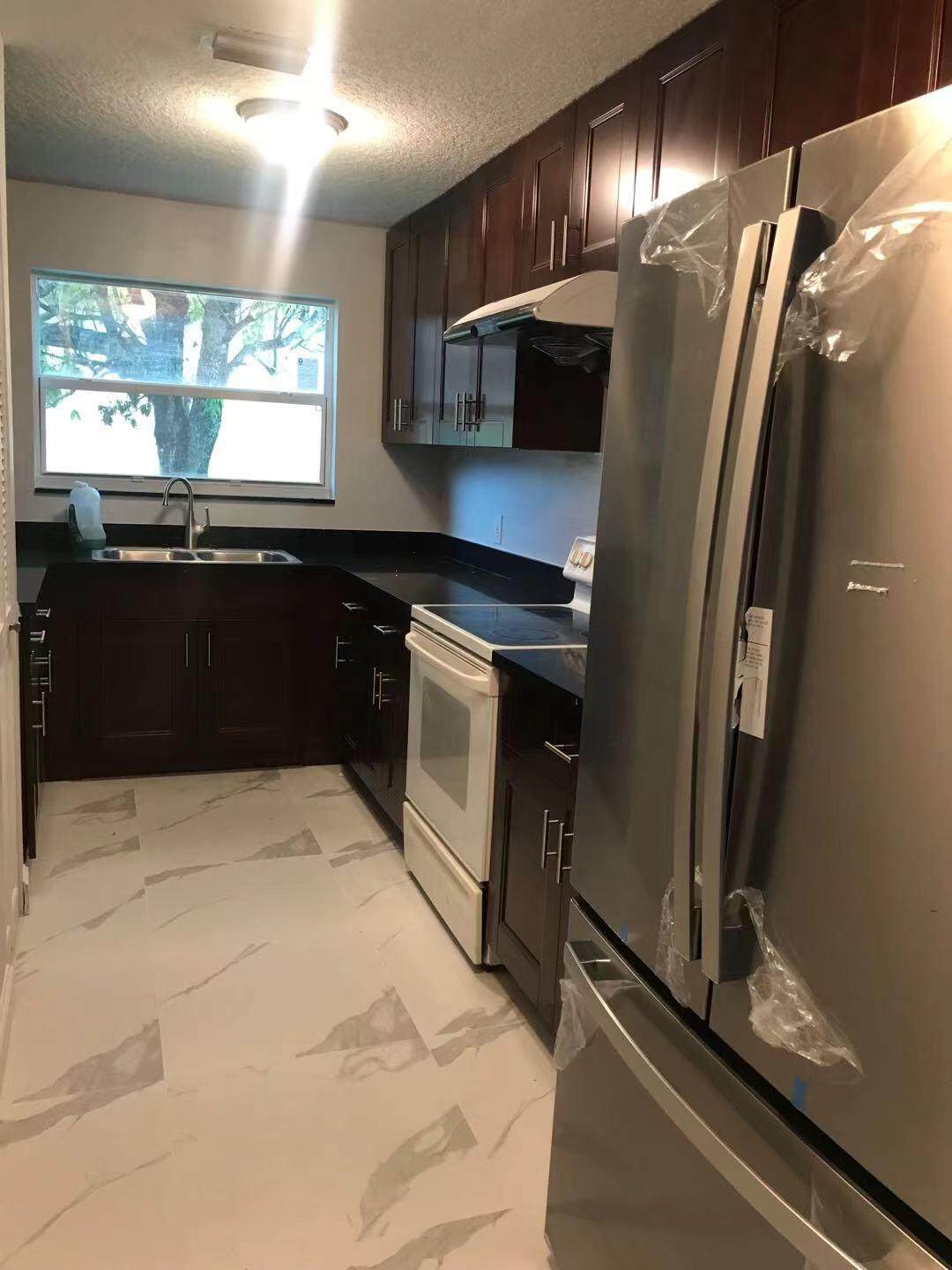 3901 78 Lane - Photo 1