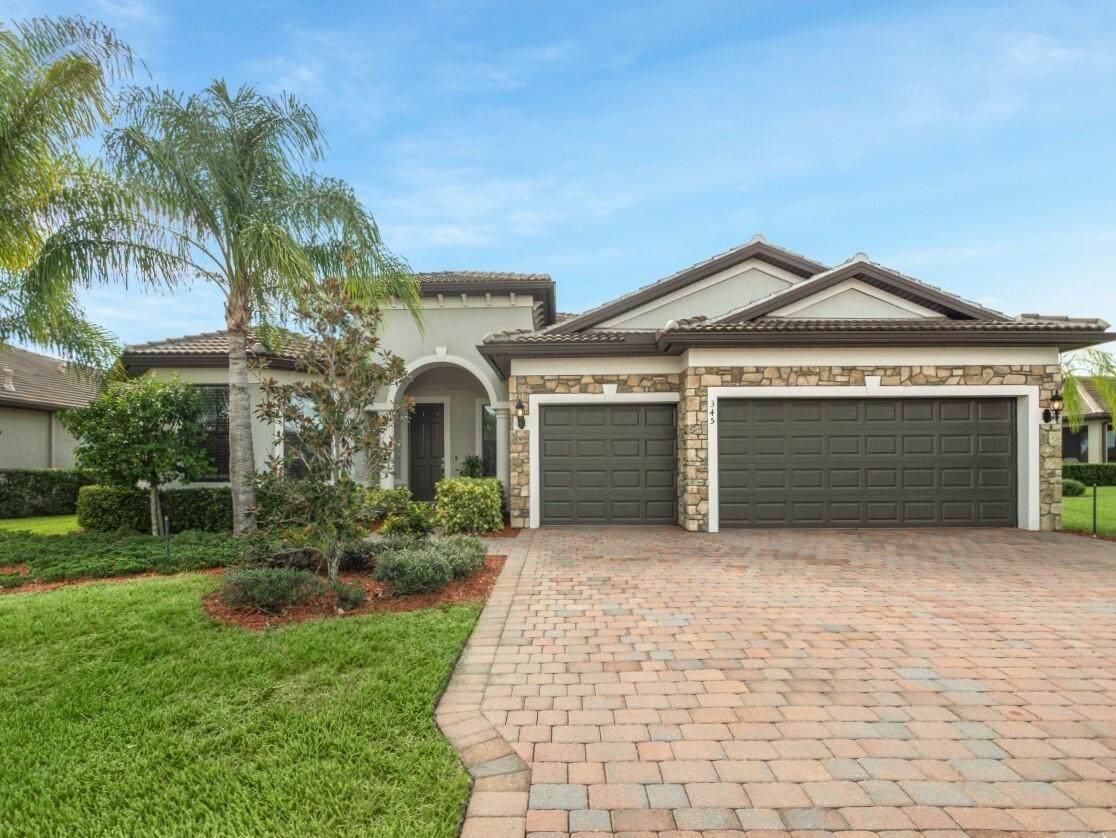 345 Huntington Circle - Photo 1