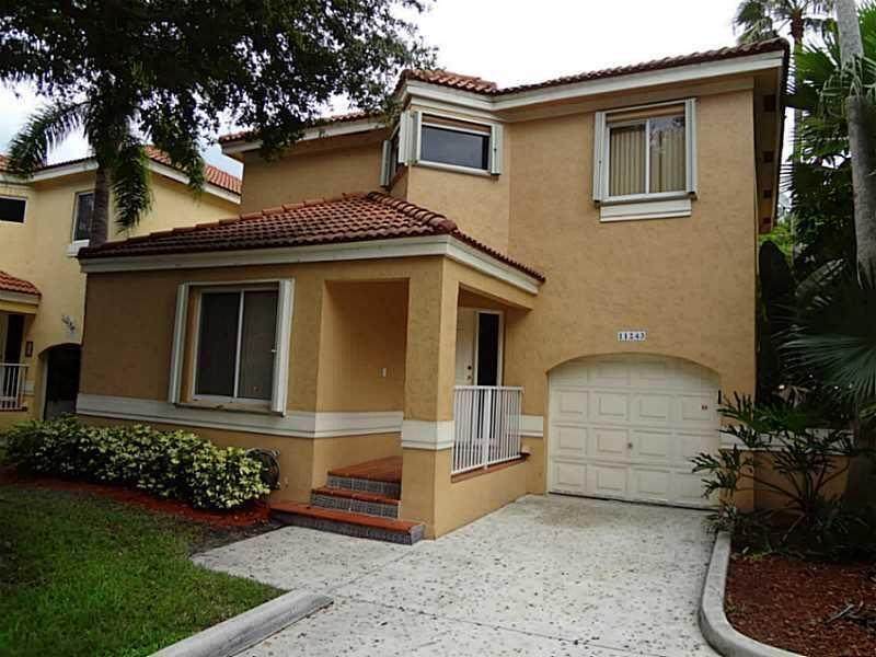 11243 Lakeview Drive - Photo 1