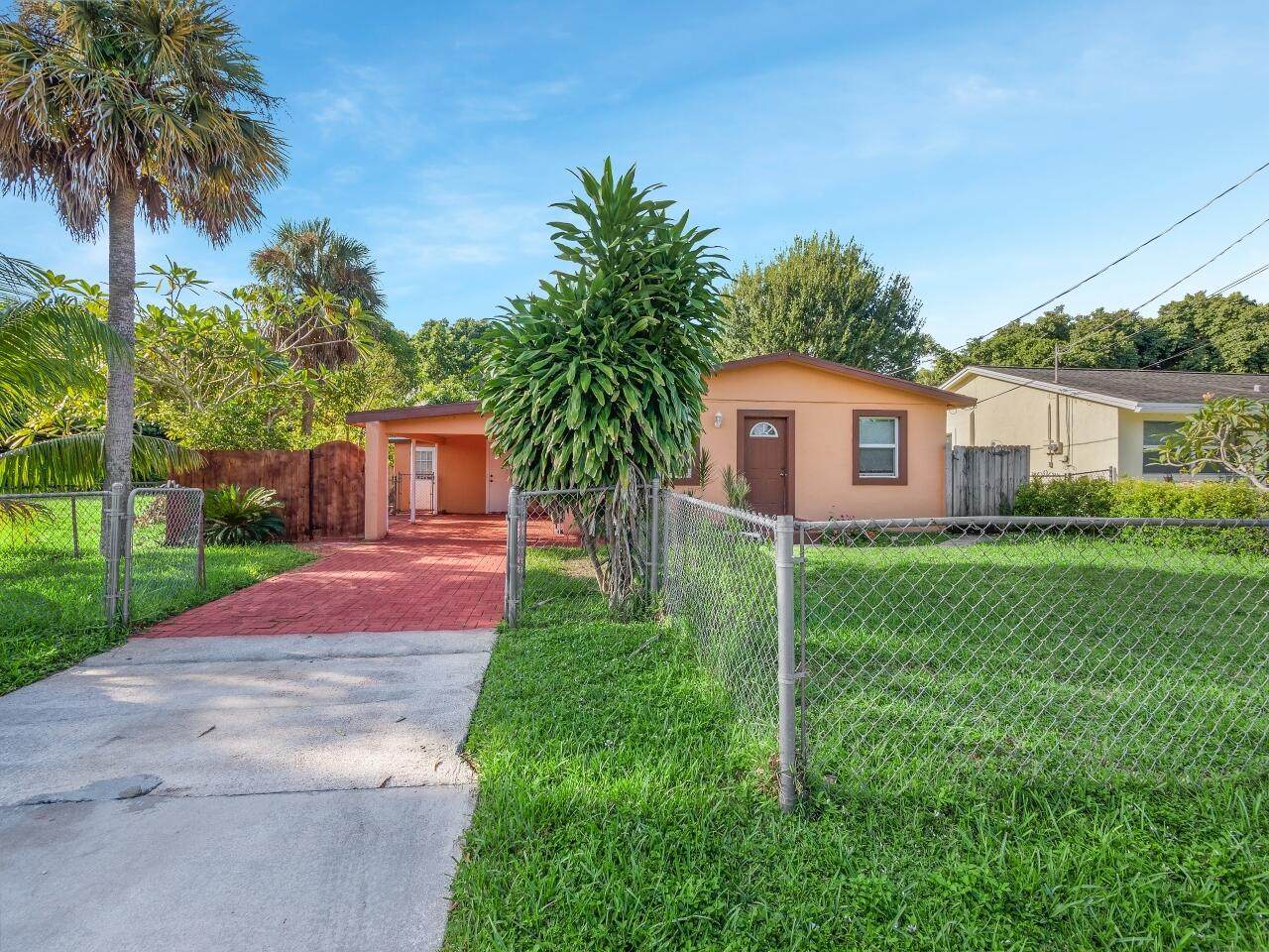 4782 Badger Avenue - Photo 1