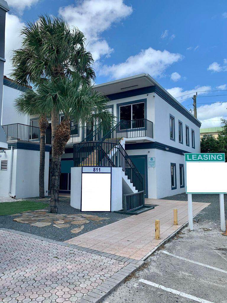 811 8th Avenue - Photo 1