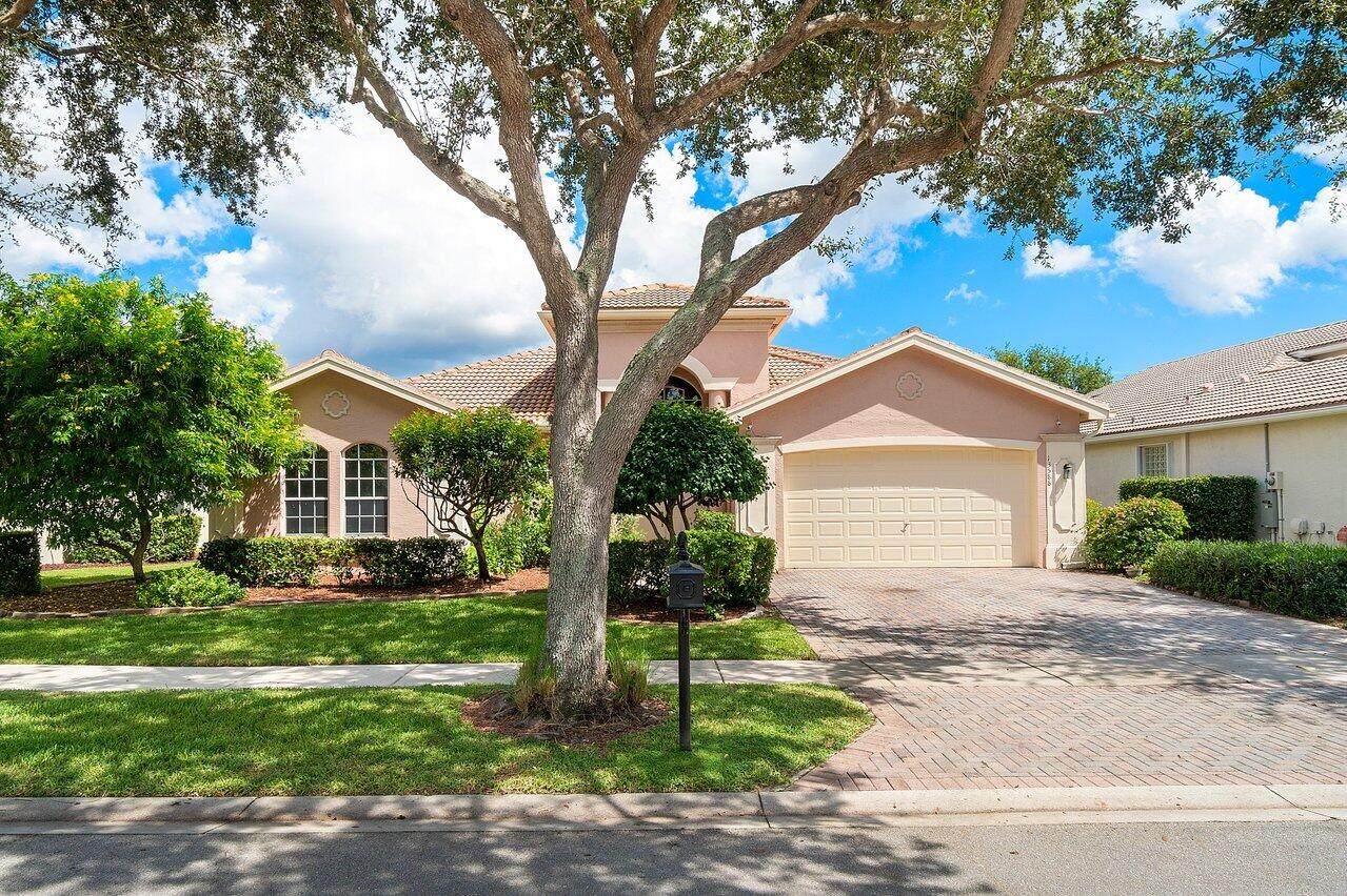 13588 Barcelona Lake Circle - Photo 1