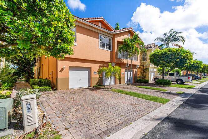 3234 Mirella Drive - Photo 1