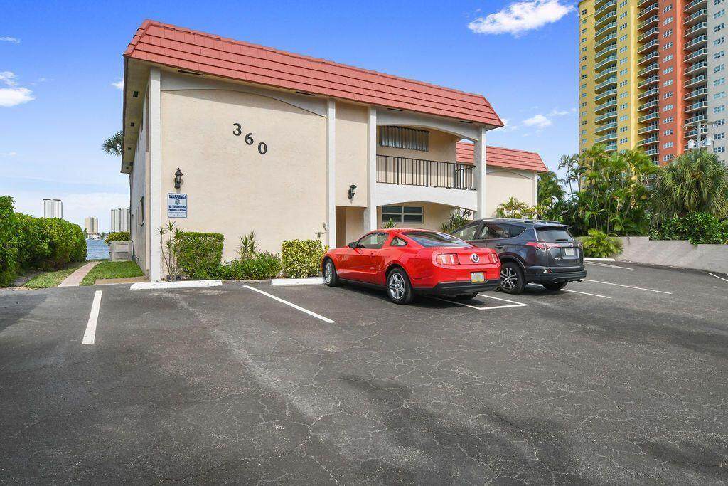 360 Wilma Circle - Photo 1