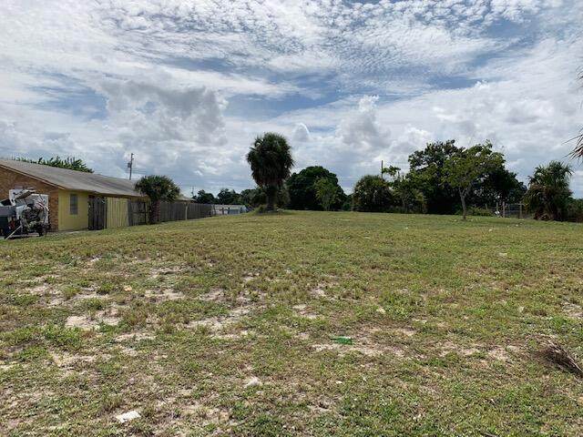 1173 28th Street - Photo 1