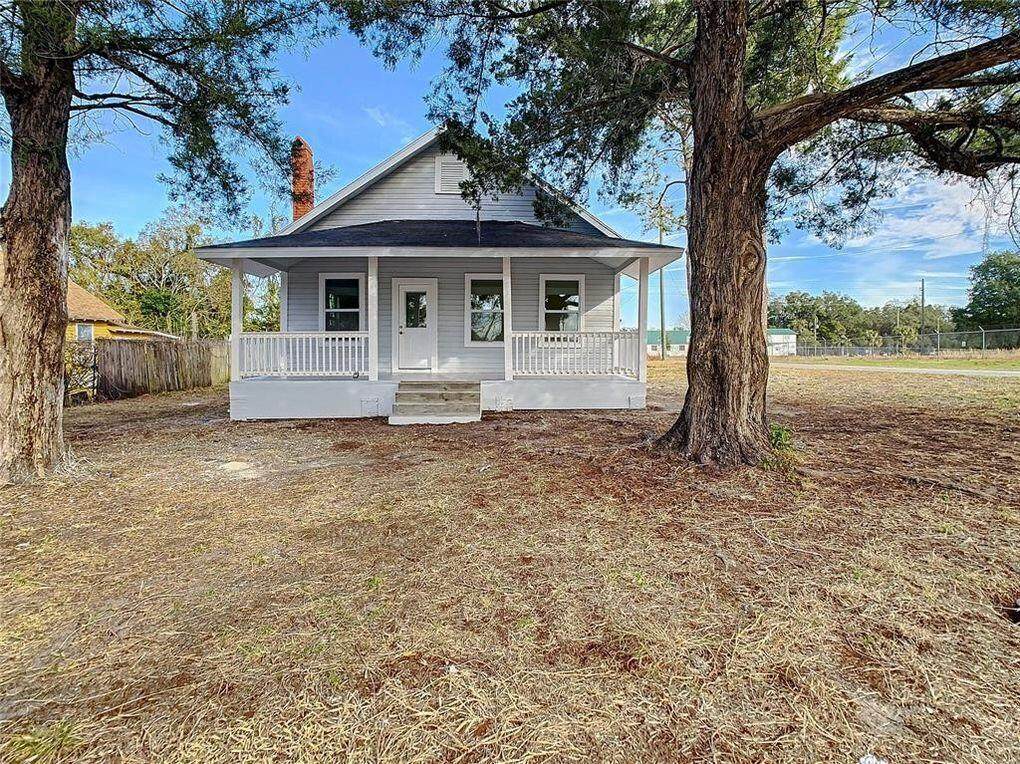 38923 Chapman Street - Photo 1