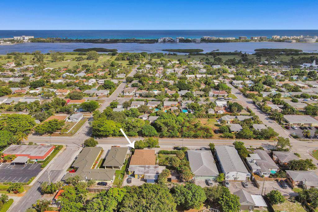 1123 Federal Highway - Photo 1