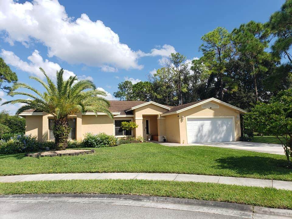 102 Churchill Way - Photo 1