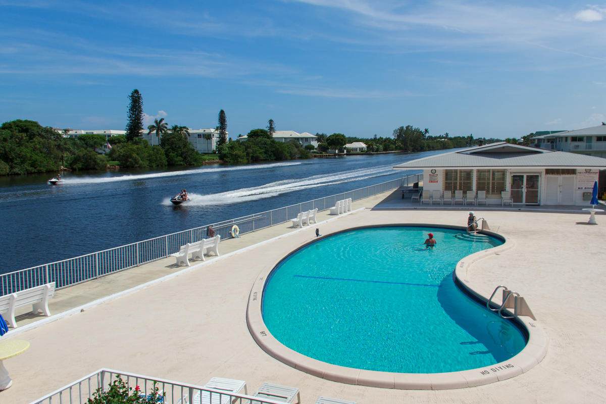 2520 Federal Highway - Photo 1