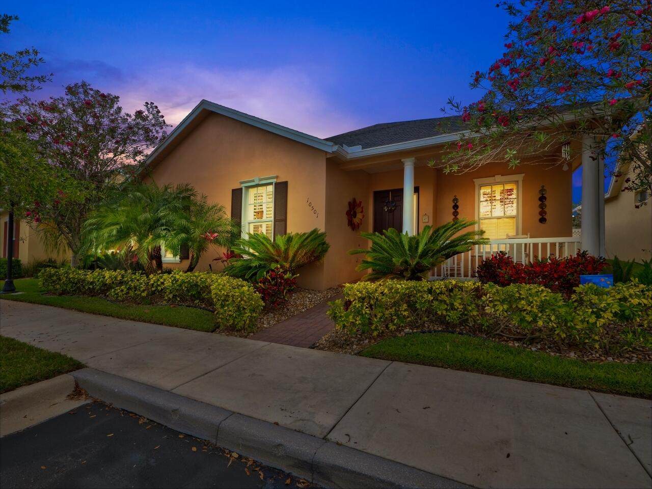 10501 Kelsey Way - Photo 1