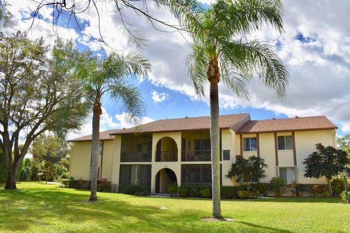306 Knotty Pine Circle - Photo 1