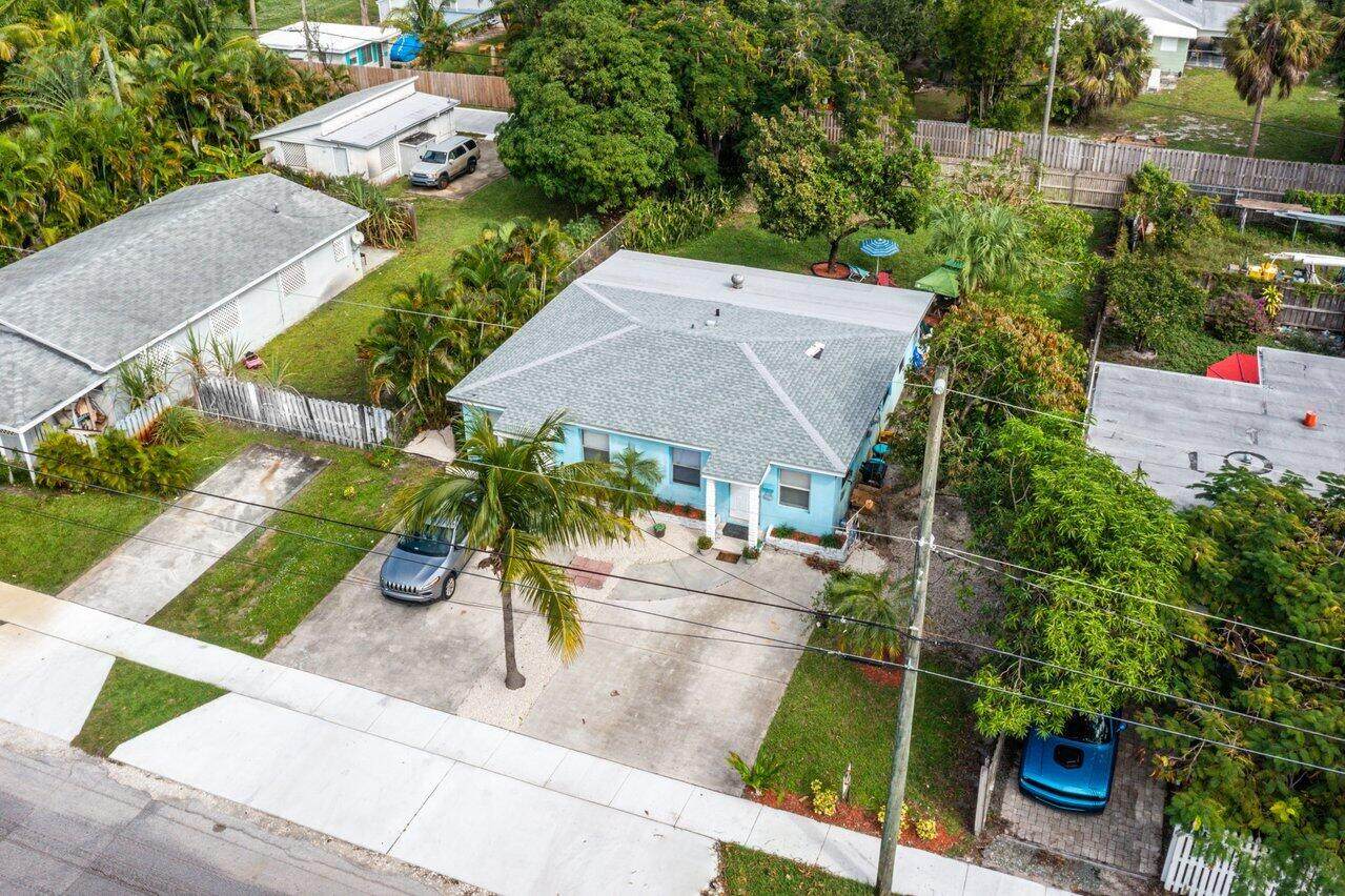 329 3rd Avenue - Photo 1