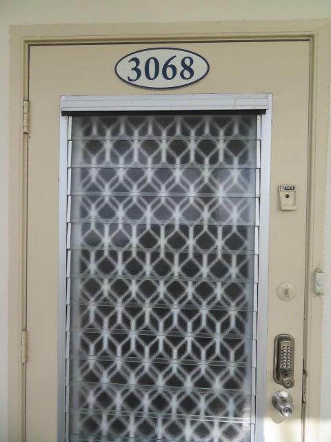 3068 Ainslie D - Photo 1