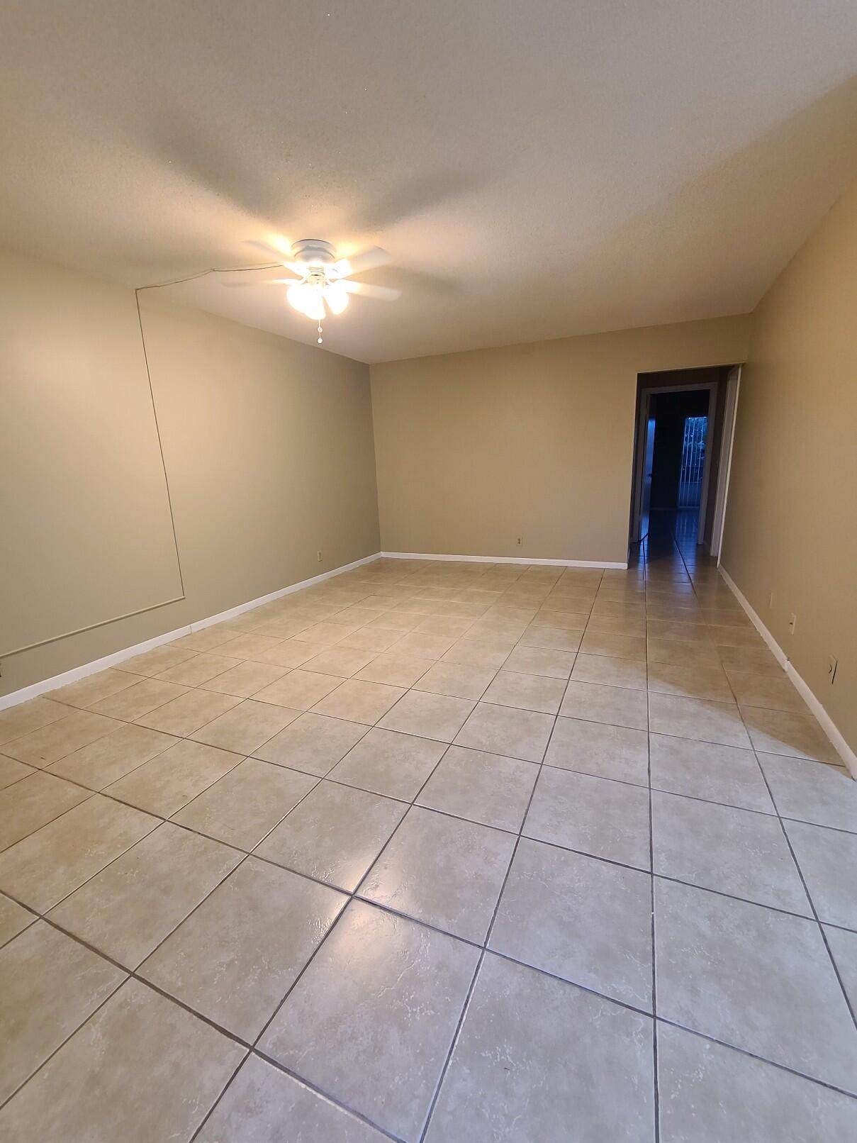 114 Norwich - Photo 1