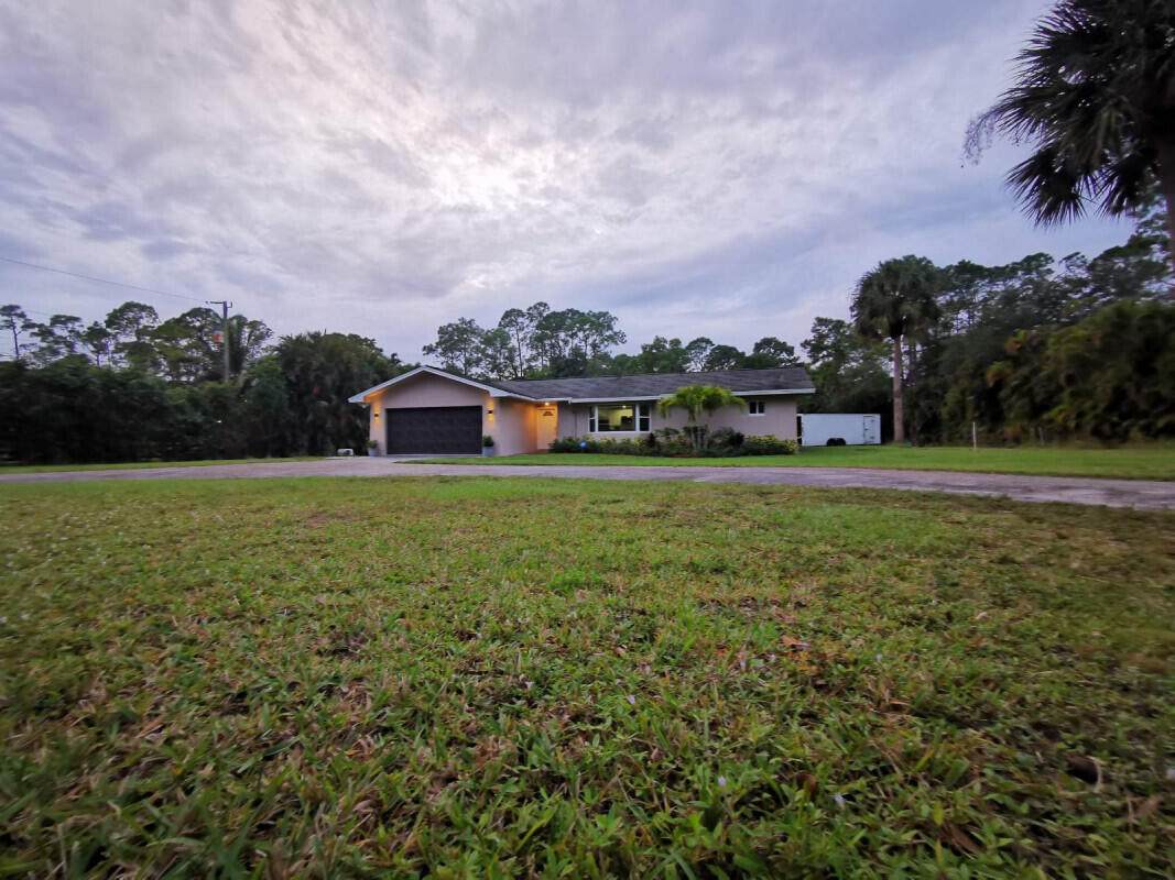 4619 Coconut Boulevard - Photo 1