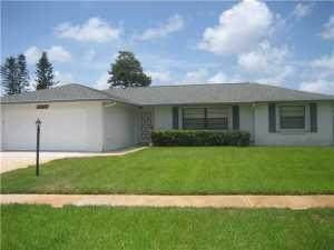 2536 Canterbury Drive - Photo 1