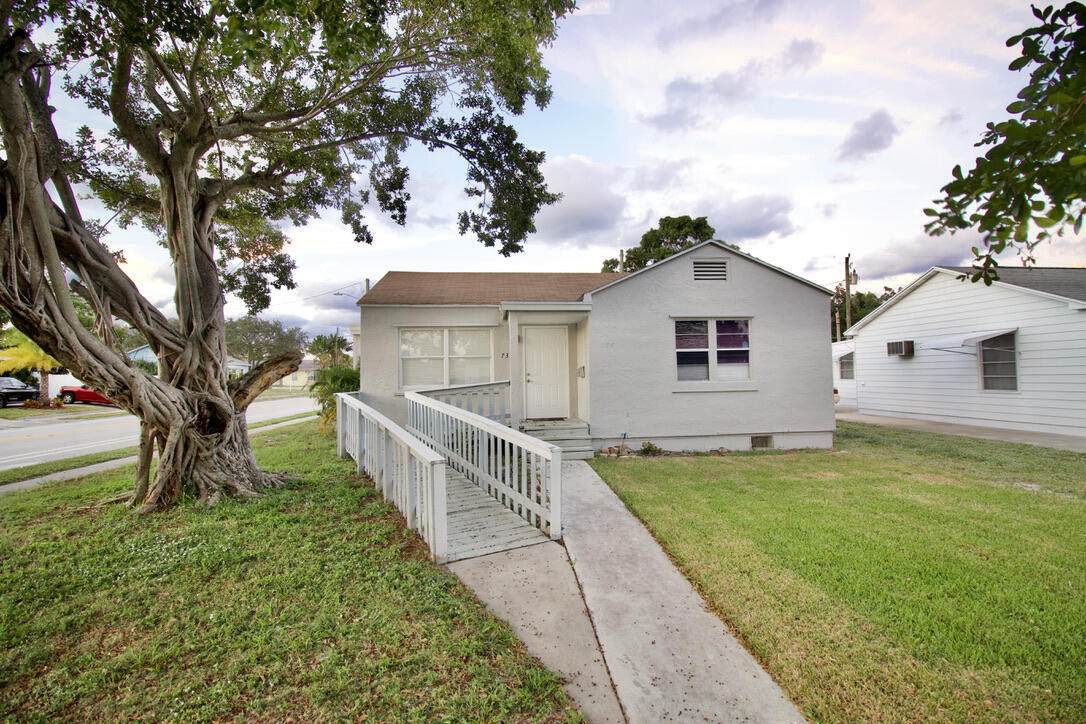 735 Nathan Hale Road - Photo 1