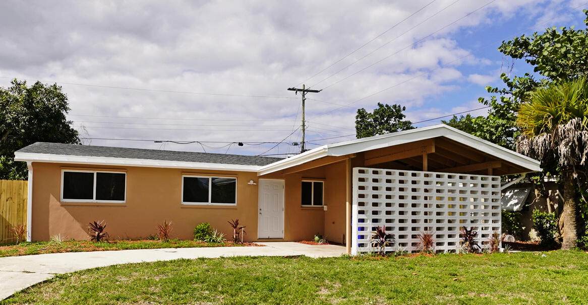 779 Hibiscus Drive - Photo 1