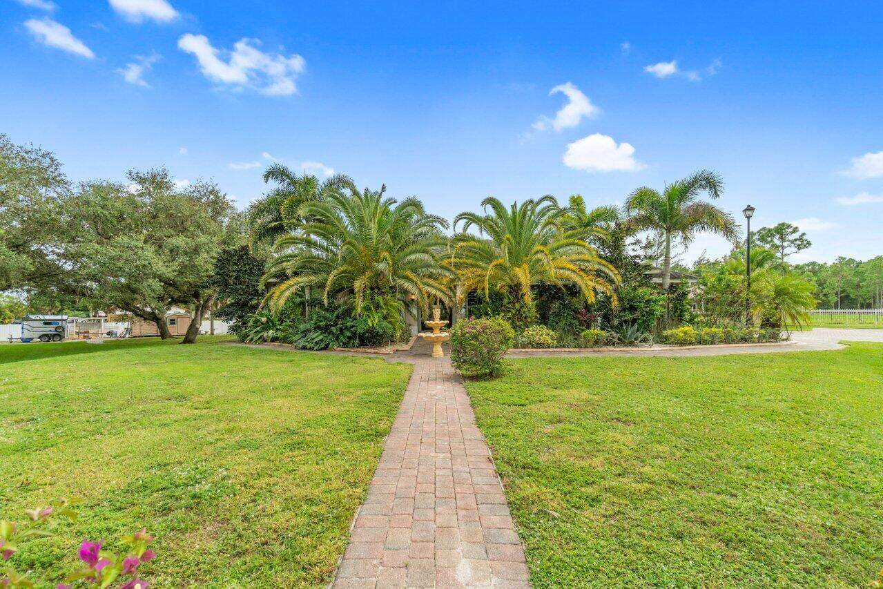 7260 Grapeview Boulevard - Photo 1
