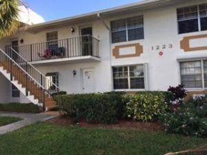 1223 Lakes End Drive - Photo 1