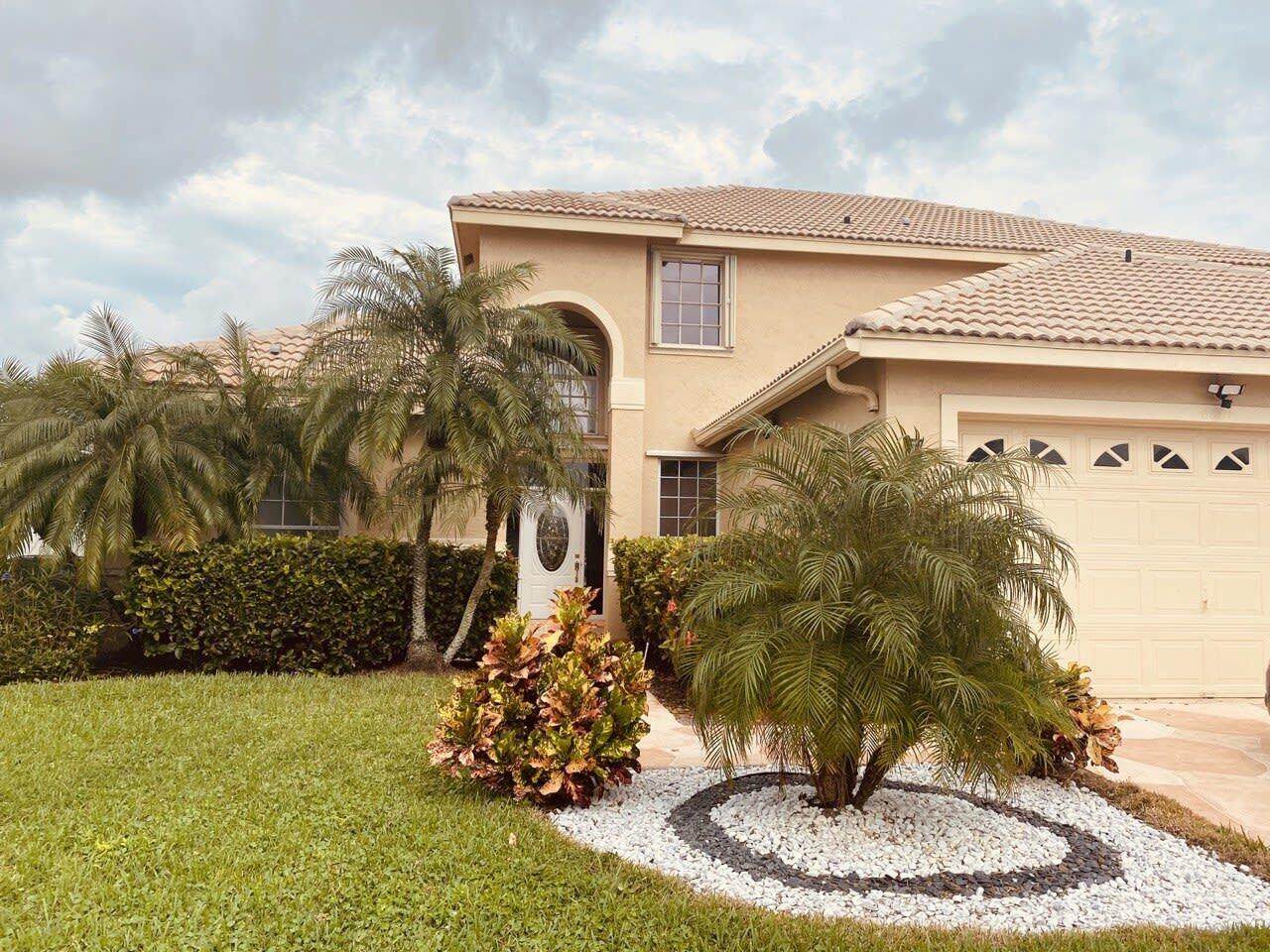 6201 Floridian Circle - Photo 1