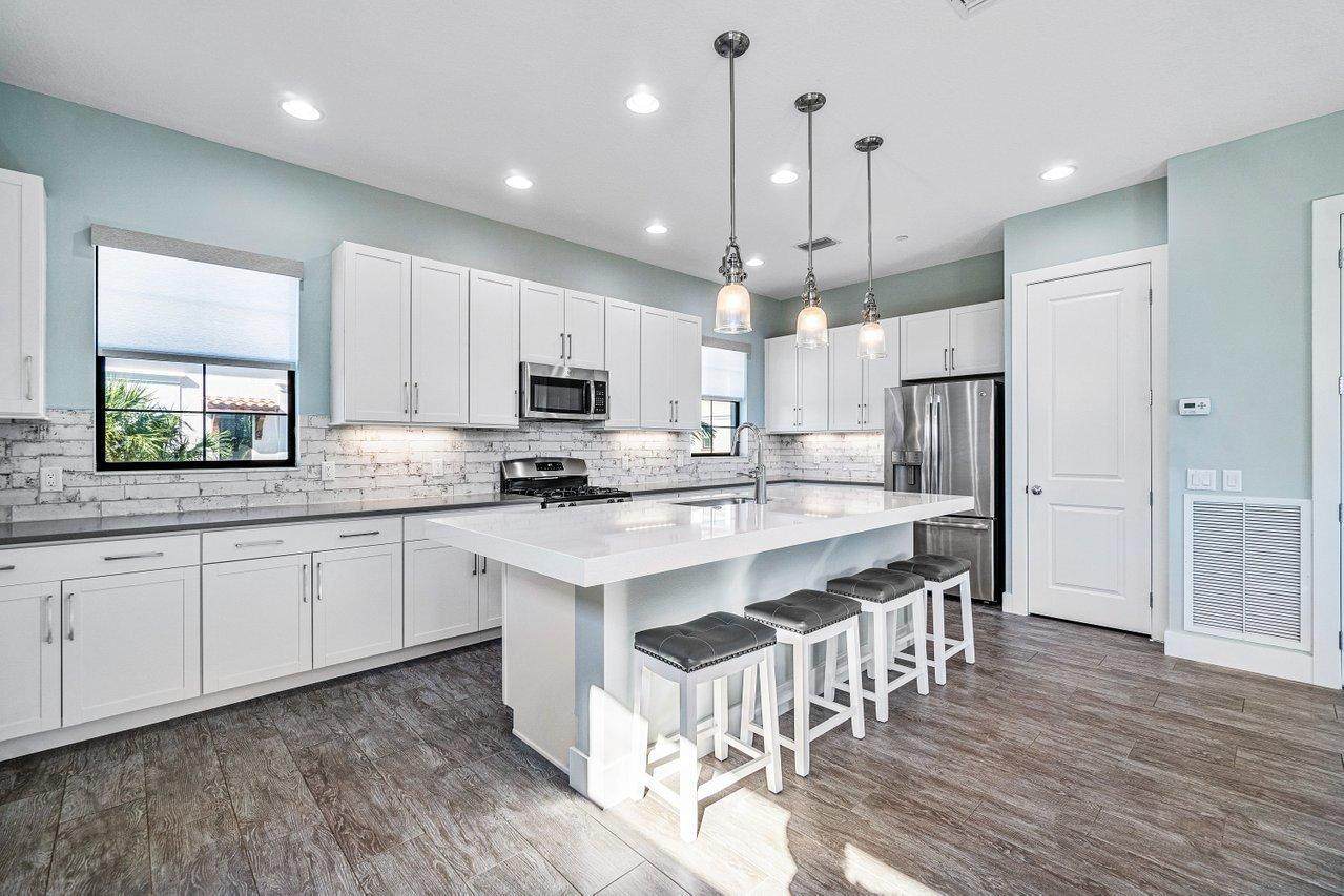 7117 Edison Place - Photo 1