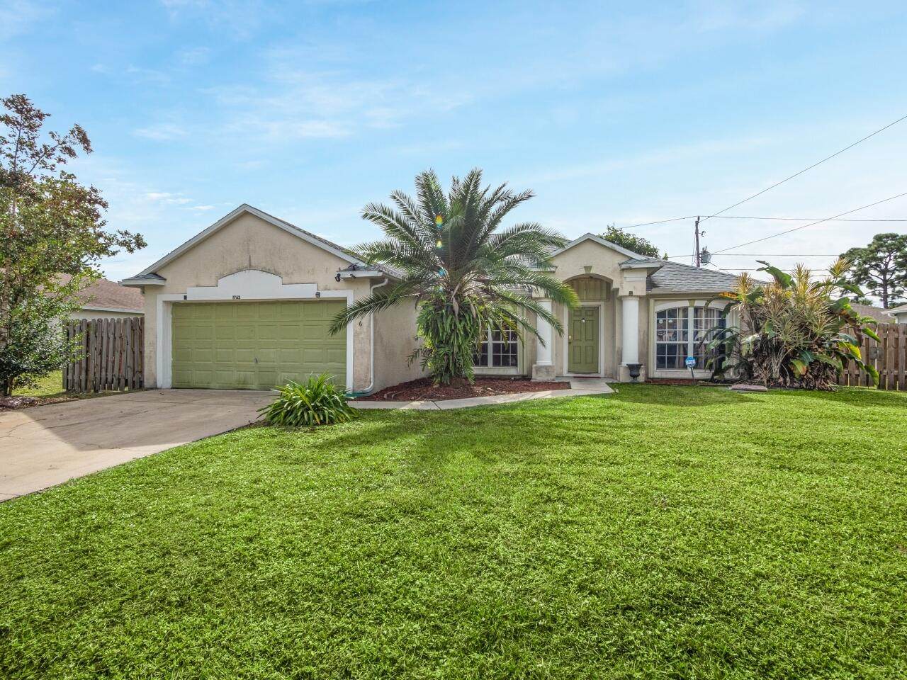1762 Apache Avenue - Photo 1