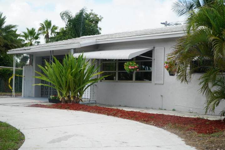 109 Gateway Boulevard - Photo 1