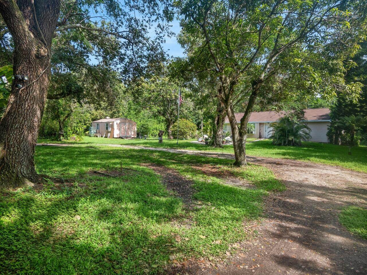 4121 72nd Lane - Photo 1