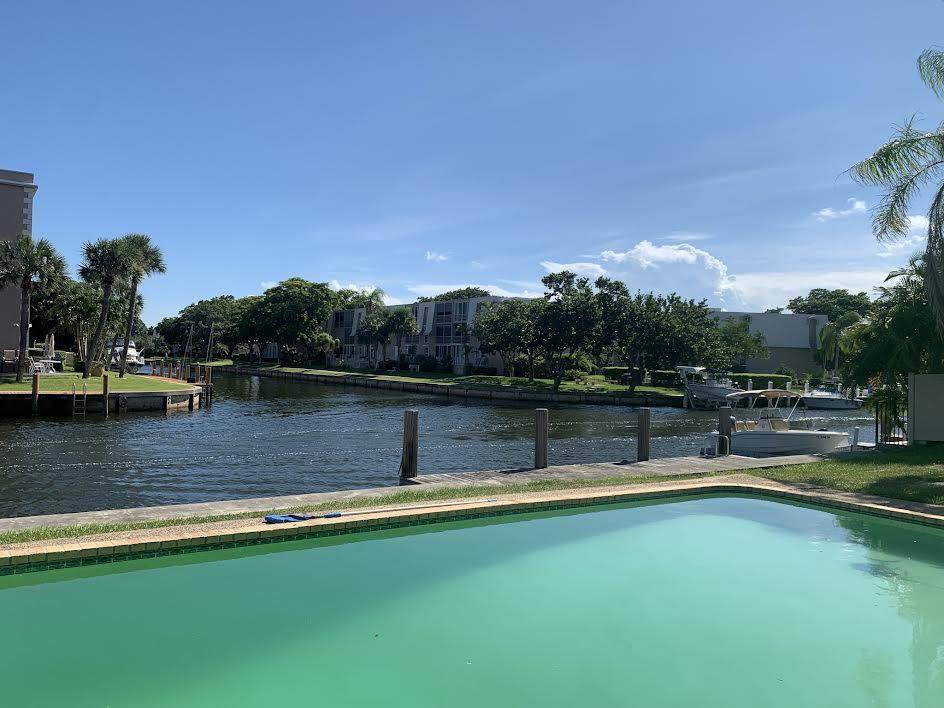 772 Glouchester Street - Photo 1