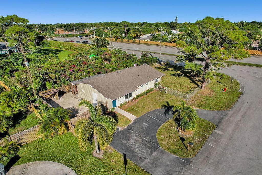 5023 Ferndale Drive - Photo 1