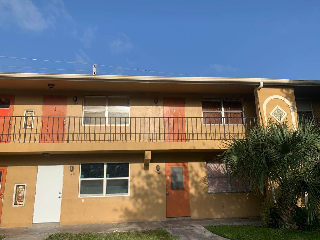 625 20th Court - Photo 1