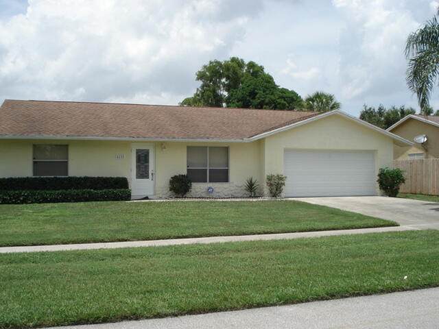 4633 Blue Pine Circle - Photo 1