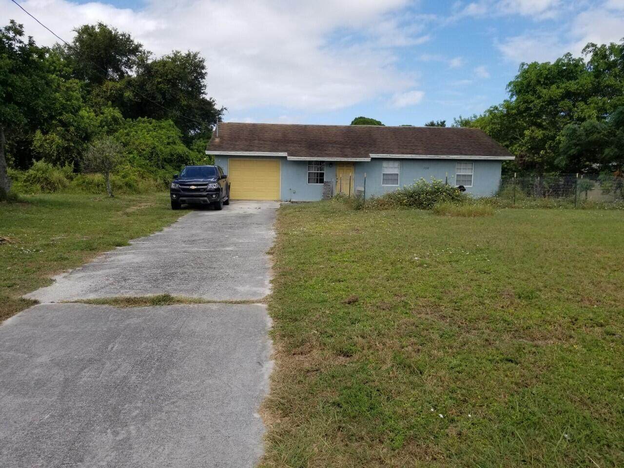 1720 Avenue Q - Photo 1