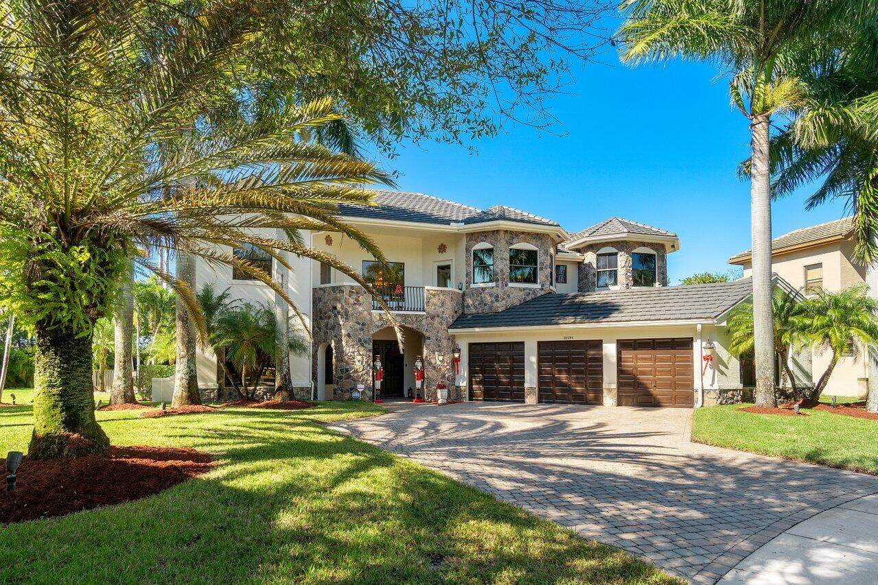 10594 Versailles Boulevard - Photo 1