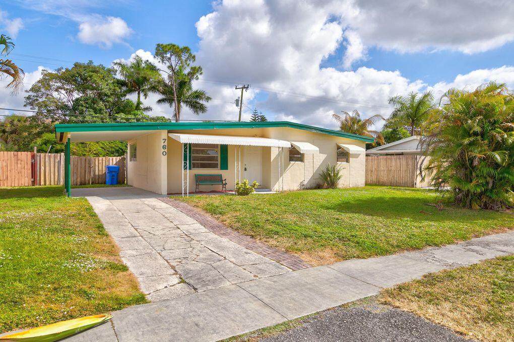 760 Camellia Drive - Photo 1
