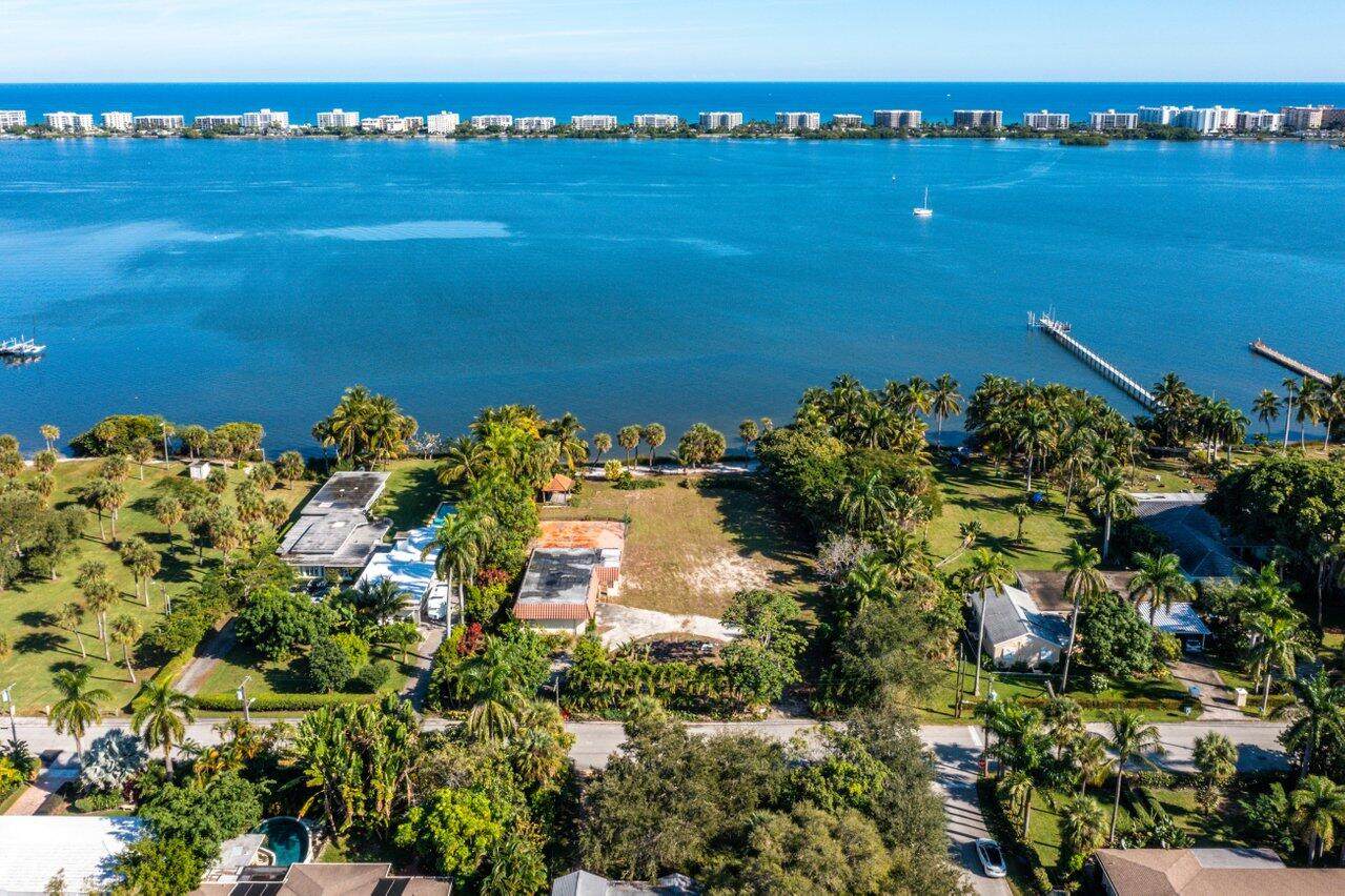 1130 Lakeside Drive - Photo 1