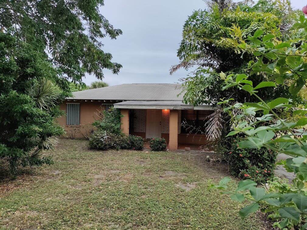 4815 Savannah Road - Photo 1