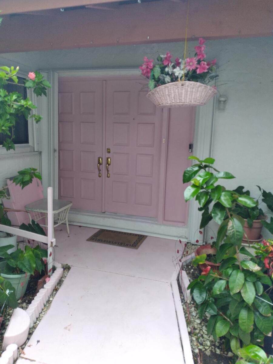 5735 Lakeview Mews Circle - Photo 1