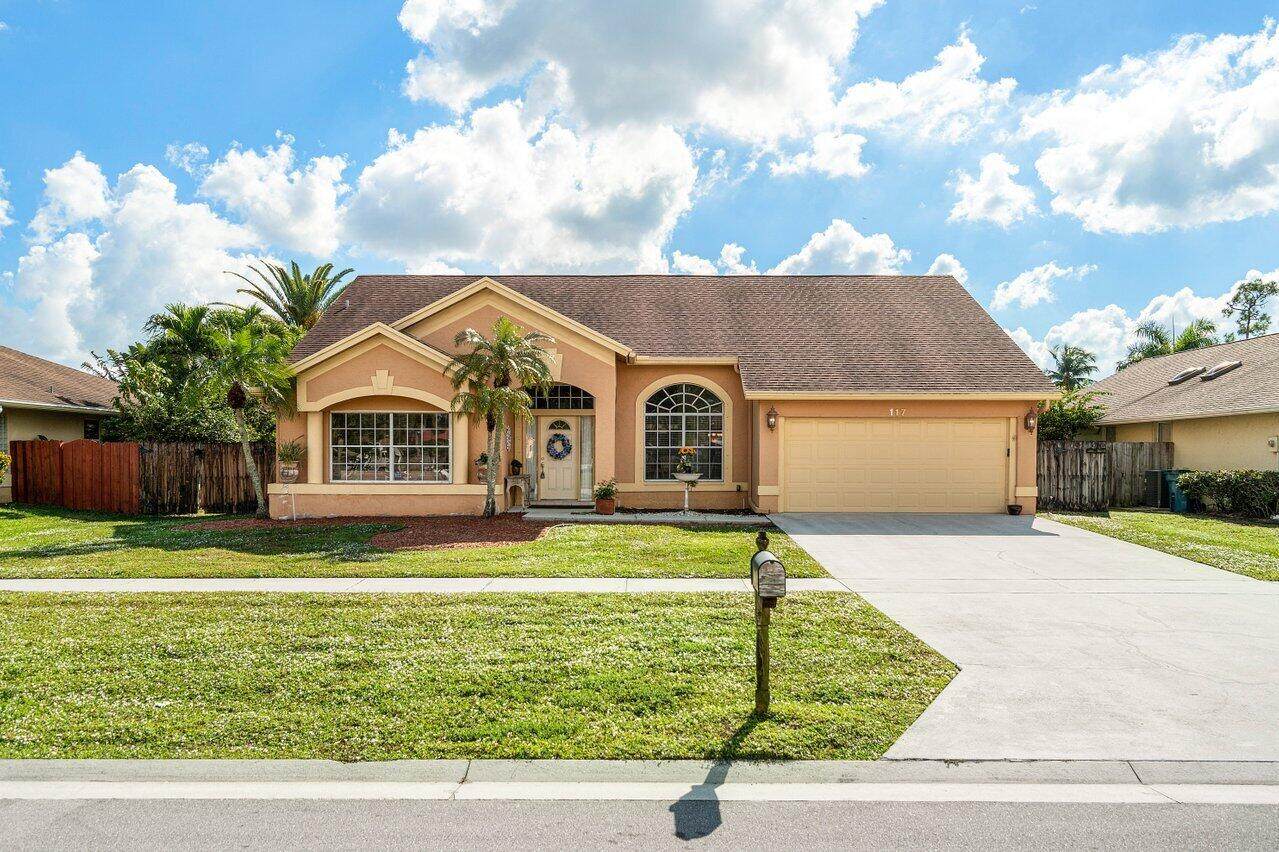 117 Kings Way - Photo 1