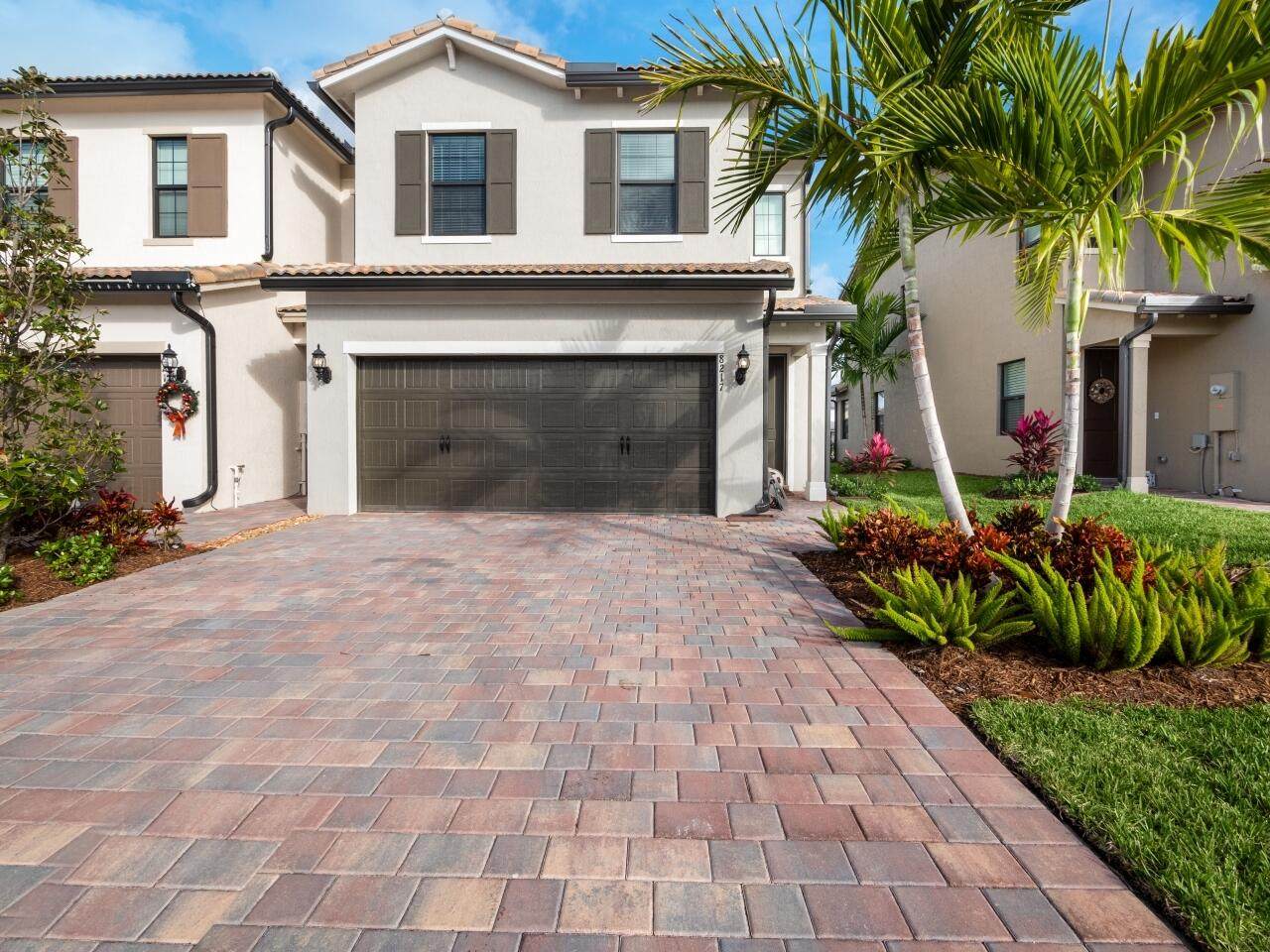 8217 Cadre Noir Road - Photo 1