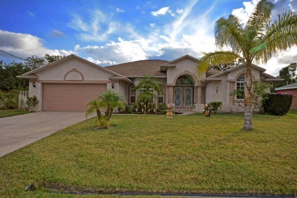 784 Saragossa Avenue - Photo 1